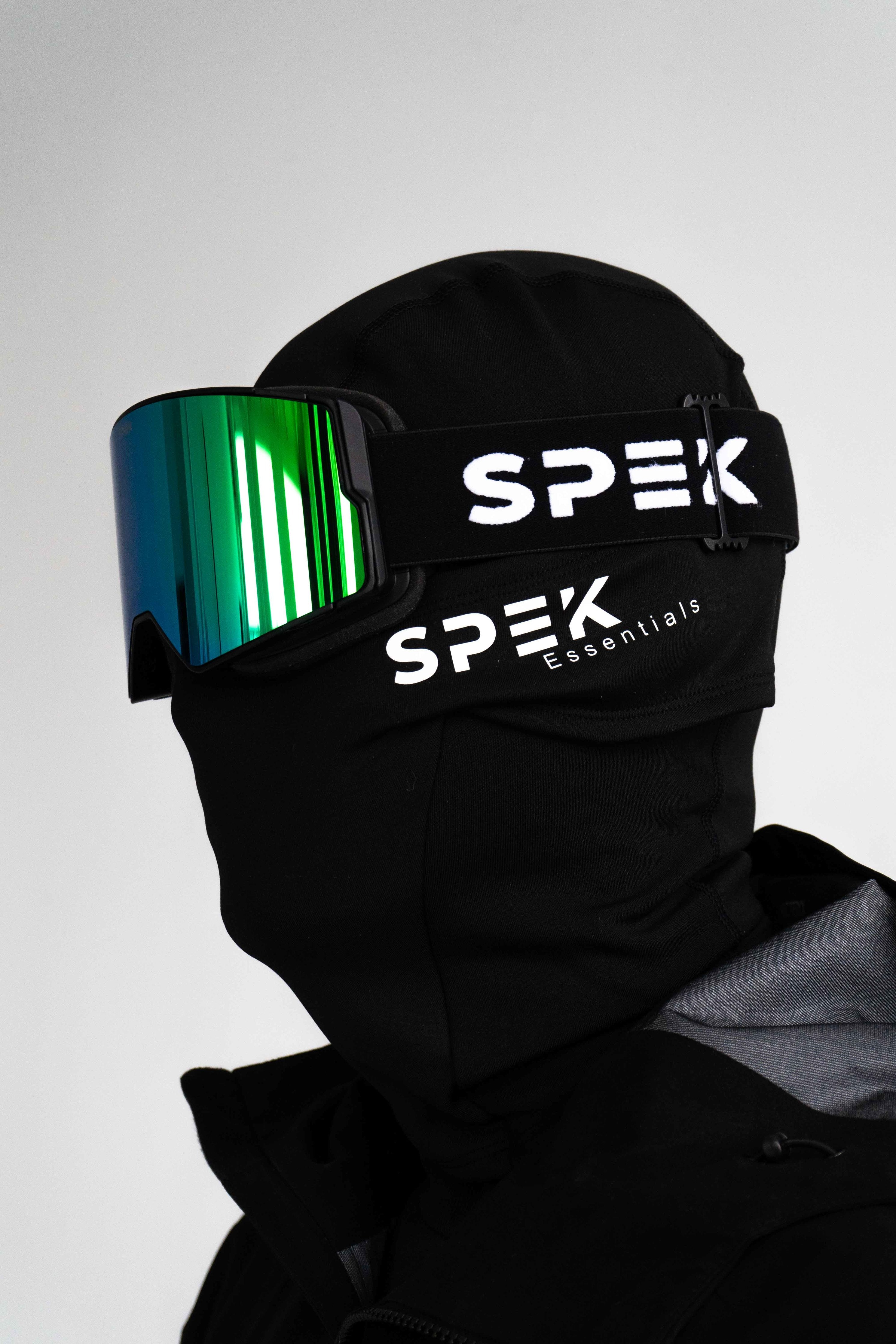 Balaclava et lunette de ski avec lentille verte